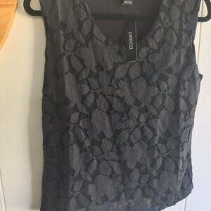 Veeca Tank Top in dressy leaf sheer fabric with sewn in black lining. 55% Silk M